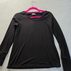 Maurices Womens Medium Black V-Neck Ribbed Thermal Top Grommet Cuff Long Sleeve
